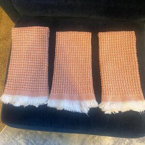 Kitchen/Barstool Towels